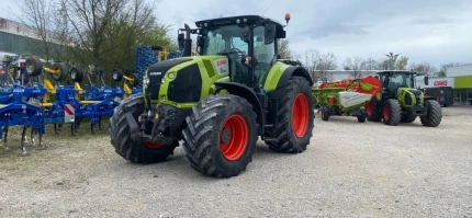Claas AXION810