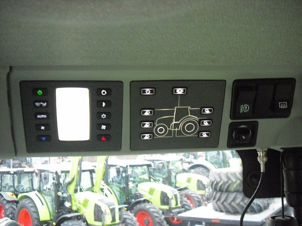 Claas AXION 870 CMATIC CEBIS d'occasion — photo 10