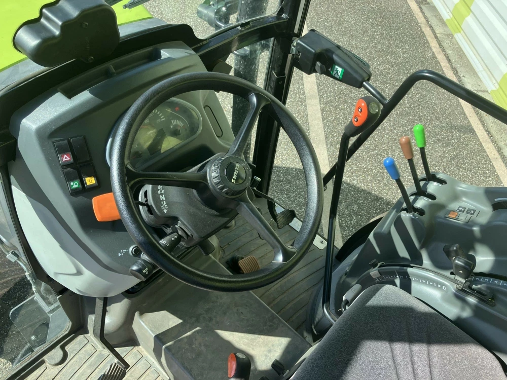 Claas NEXOS 220 VL d'occasion — photo 8