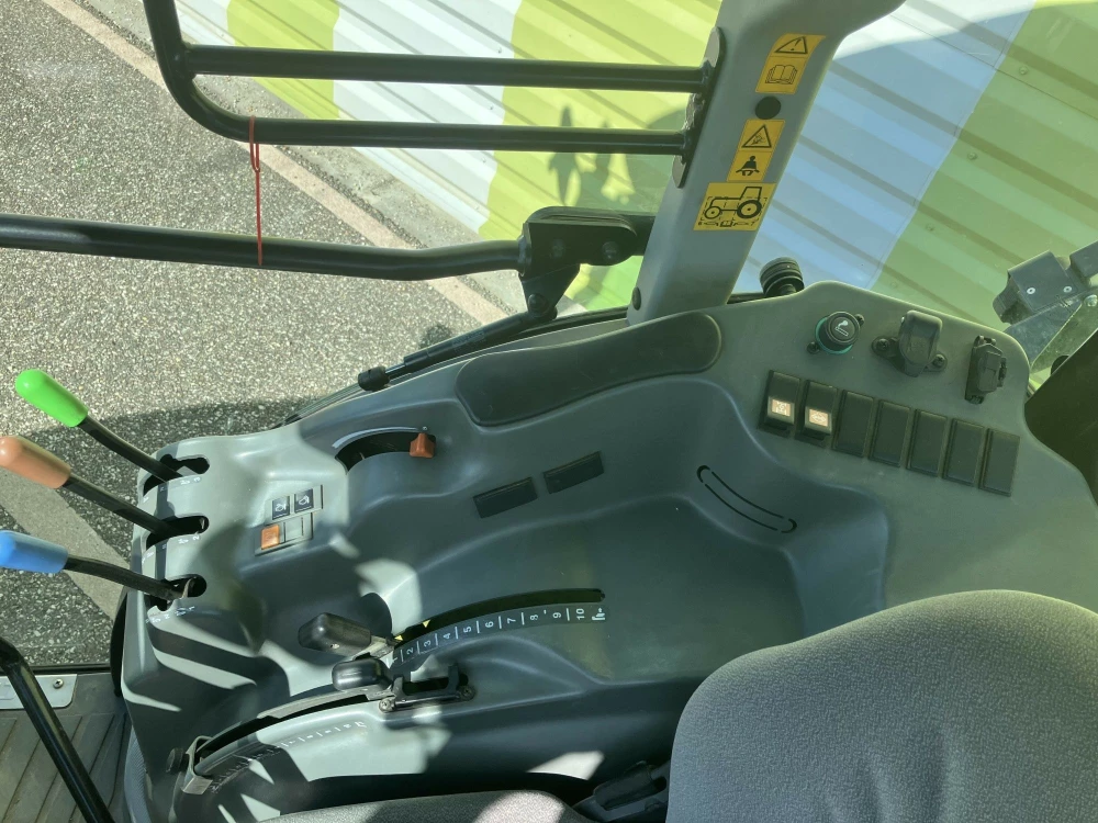 Claas NEXOS 220 VL d'occasion — photo 16