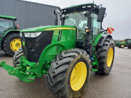 John Deere 7230R