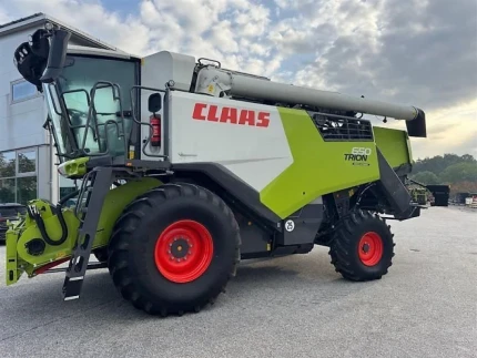 Claas TRION 650