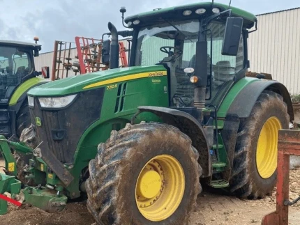 John Deere 7210R