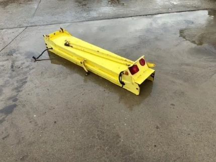 John Deere SPOUT EXTENSION